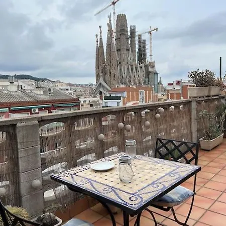 Sagrada Familia Apartment Barcelona